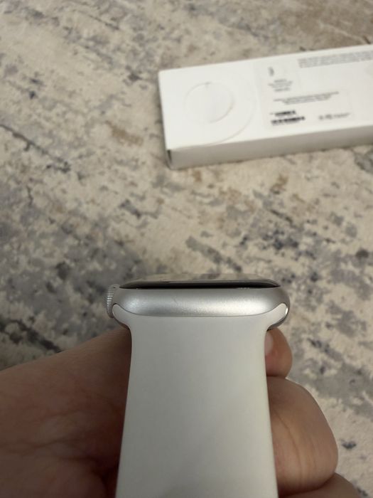 Apple Watch 8 45mm silver