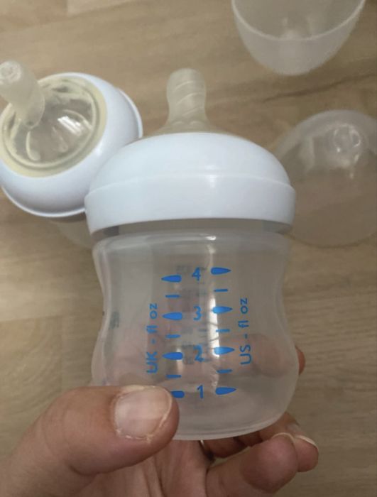 Phillips Avent Natural 0m+ dwie butelki 125 ml + butelka Lovi