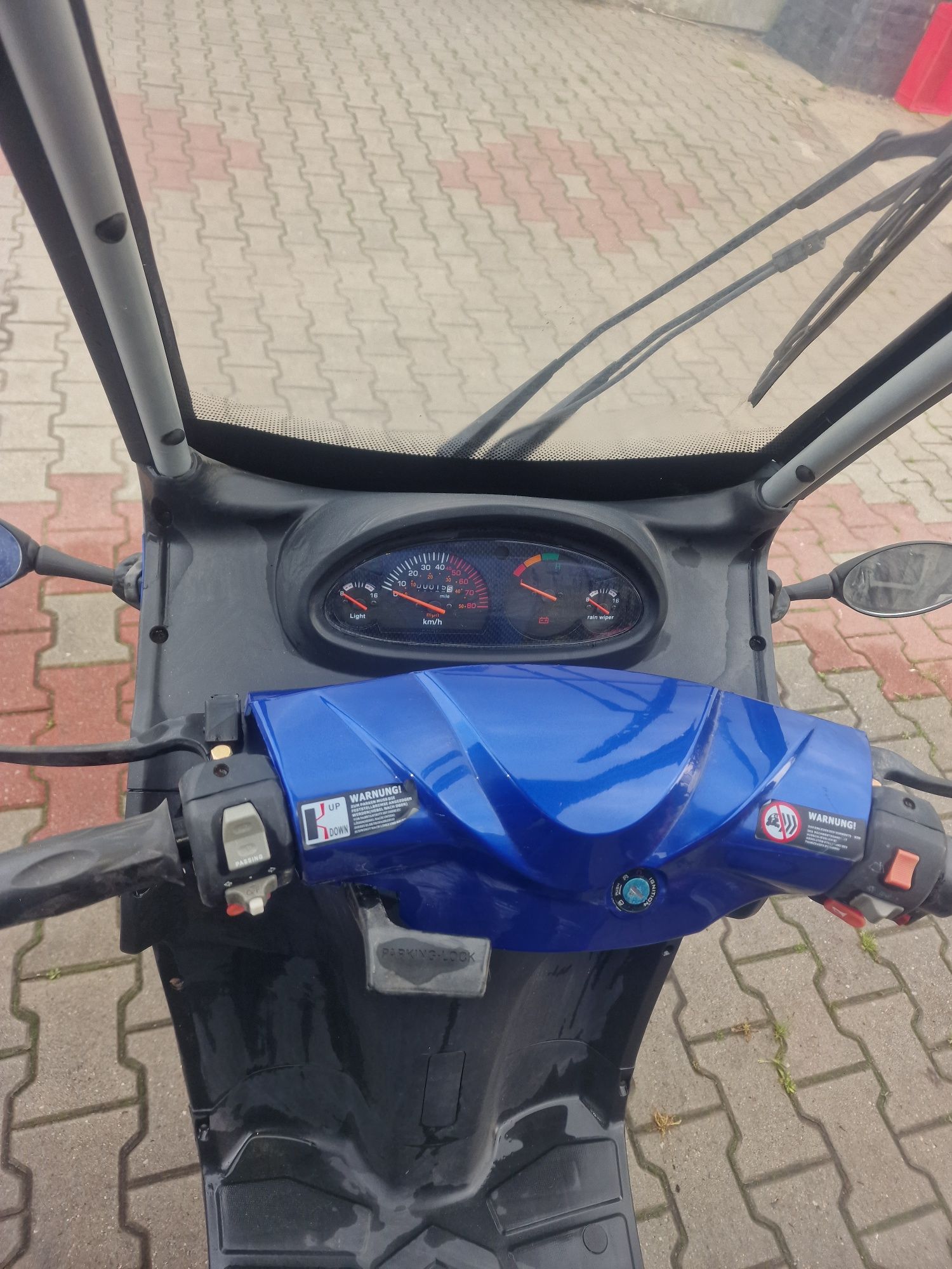 Skuter elektryczny