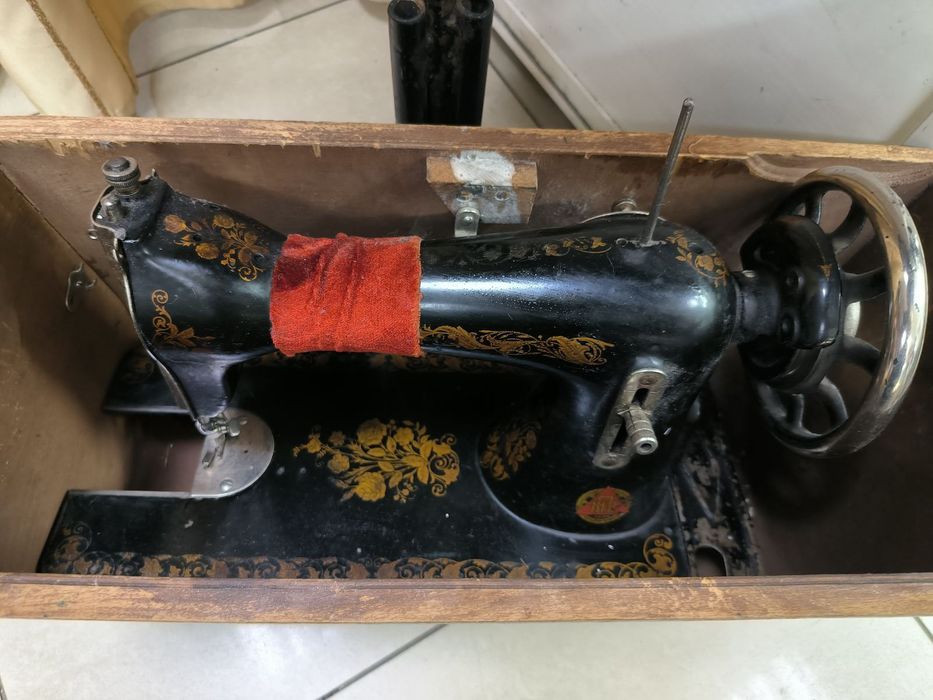 Швейні машинки, швейна машинка
