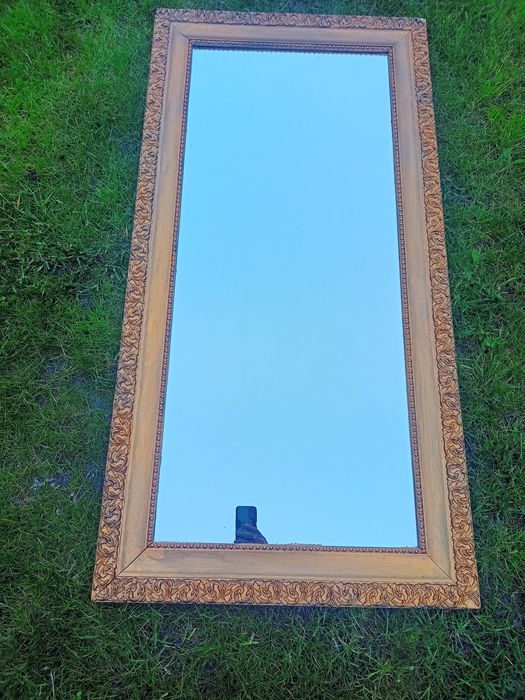 Stare, lustro w złotej, rzeźbionej ramie - 140x70.
