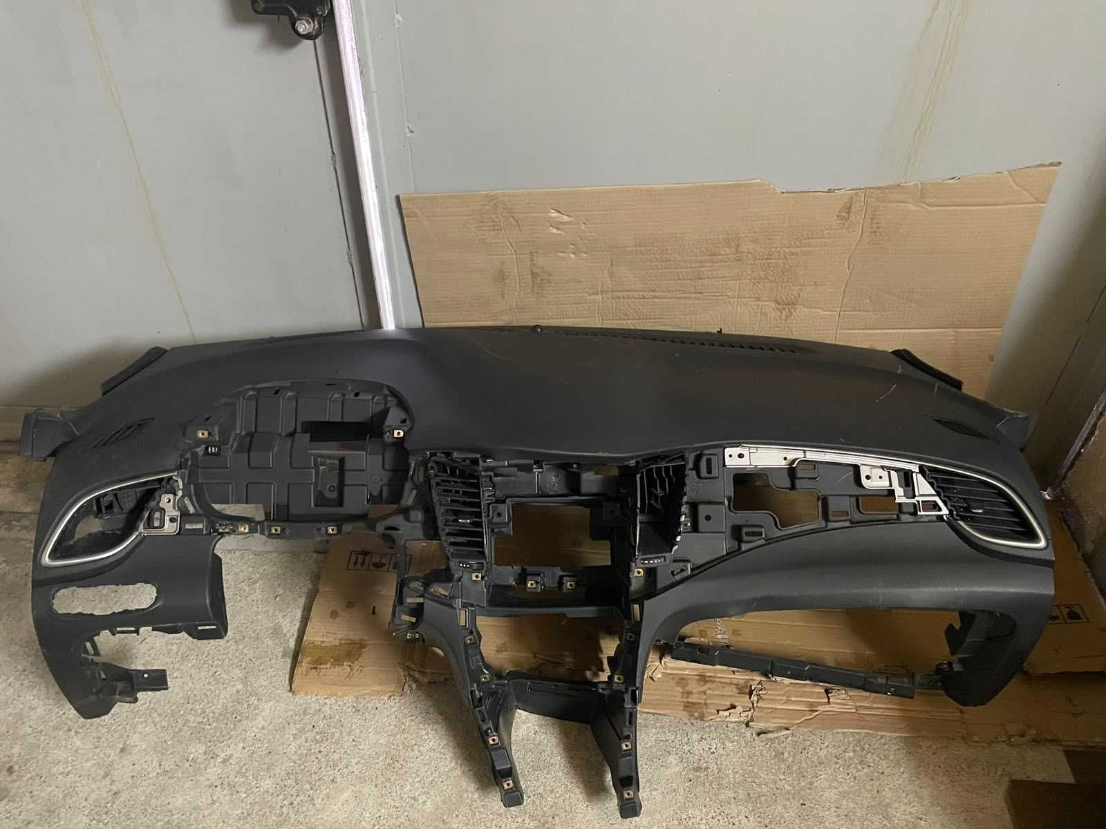 Блок управління двигуна Chevrolet Trax 17-22 та інше