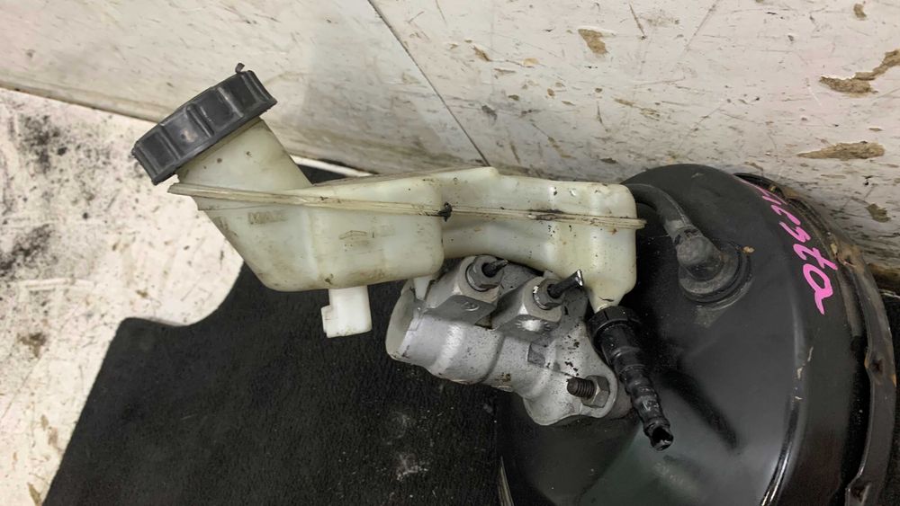 Ford Fiesta Mk6 1.3 Serwo Hamulcowe Pompa