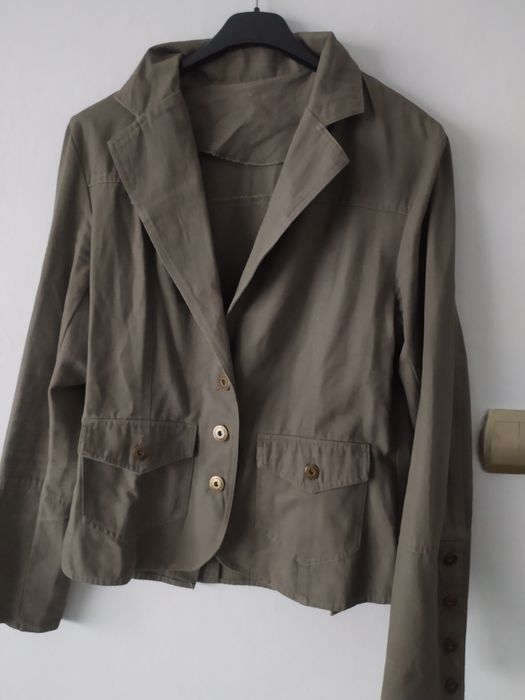 Marynarka damska w kolorze khaki
