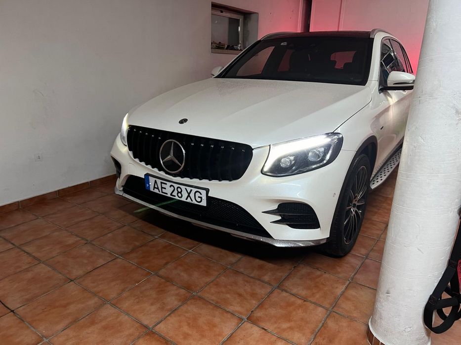 Mercedes glc350e Plug in Hybrid AMG Designo 4 Matic 320cv Full extras
