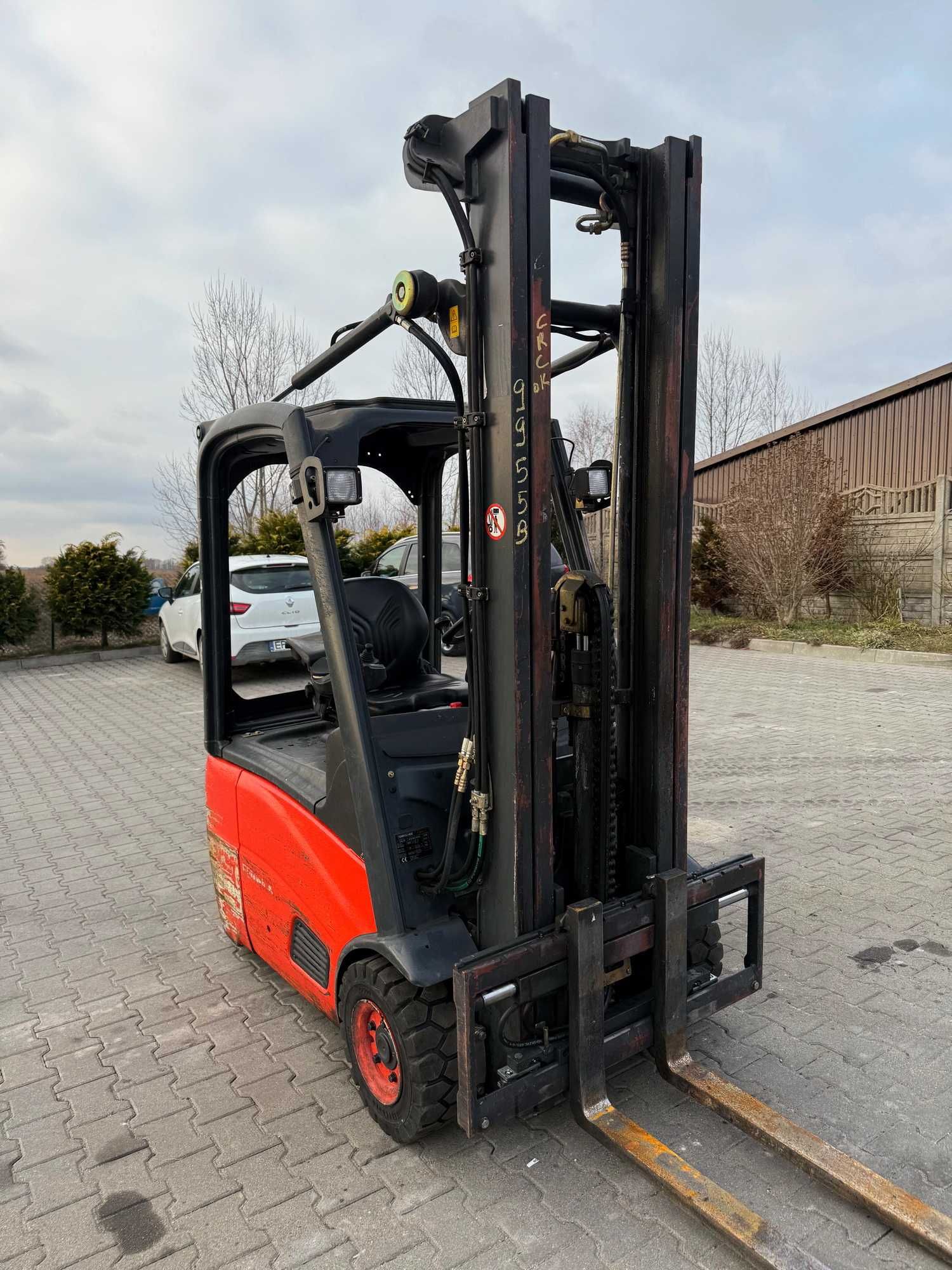 wózek widłowy elektryczny LINDE E15 Triplex 5.50m 1500kg przesuw 2009'