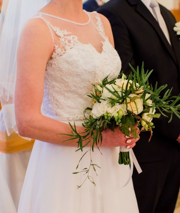 Biała Suknia Ślubna