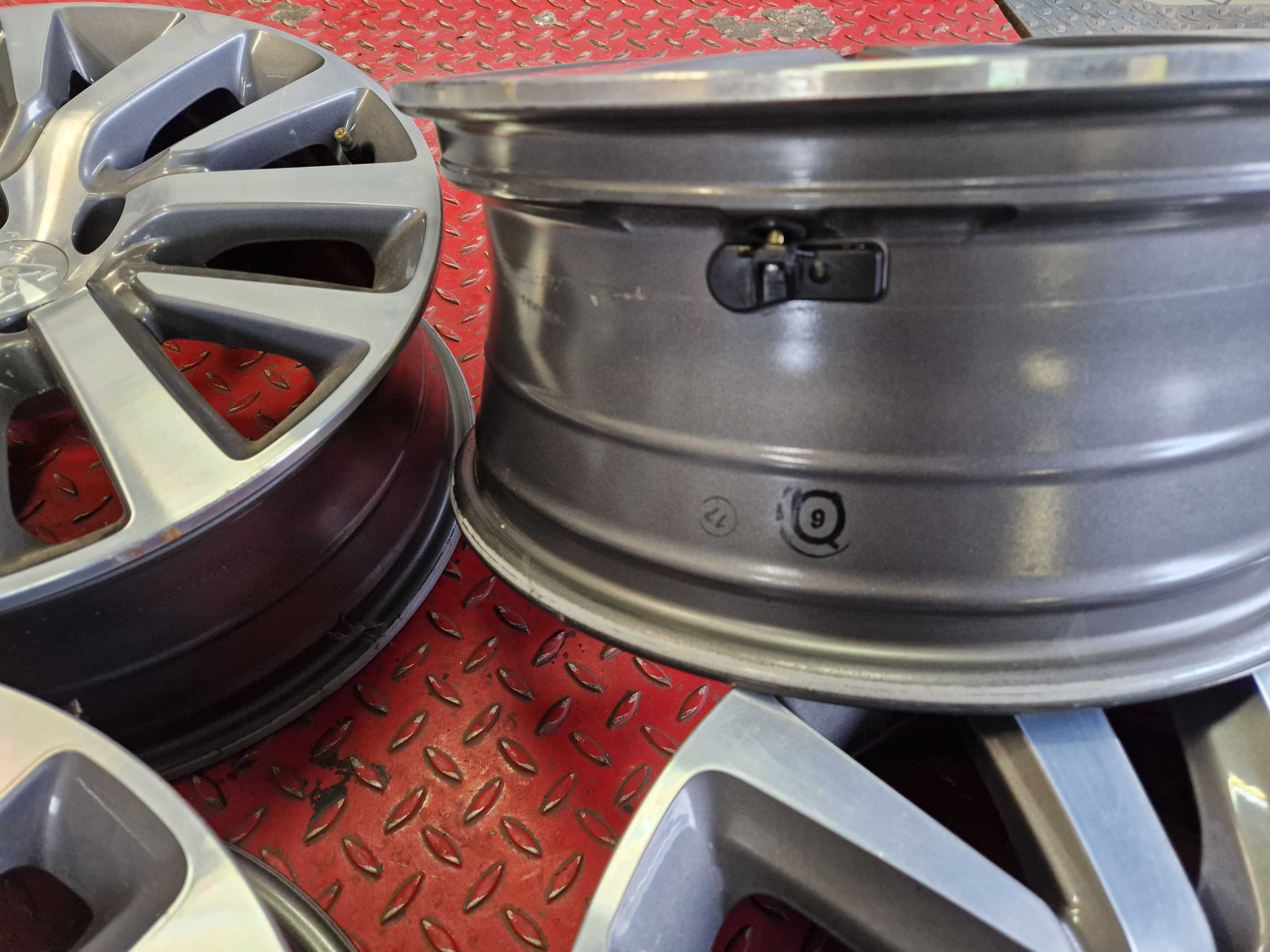 Alufelgi 17 4x108 Peugeot