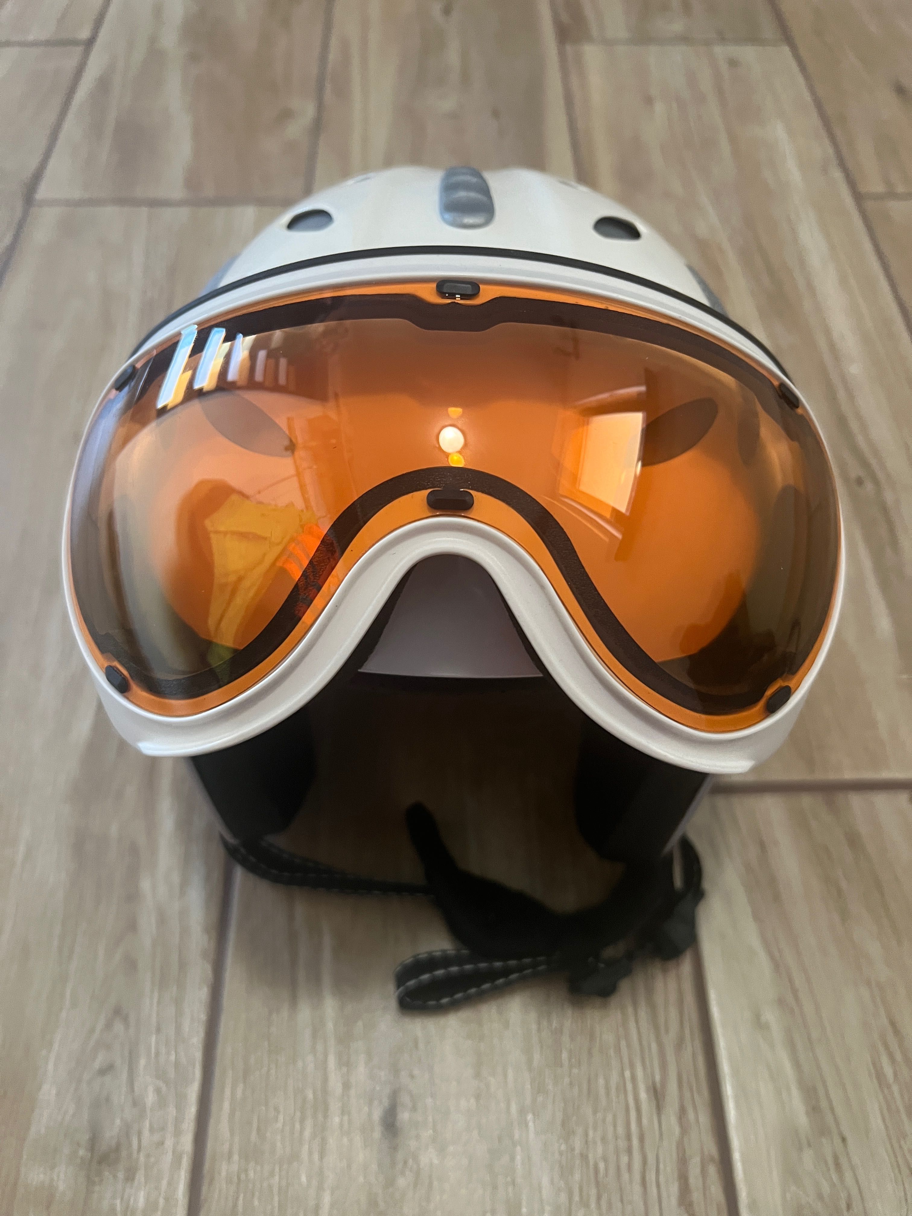 Kask narciarski/snowboardowy SLOKKER - włoski z goglami 58-60