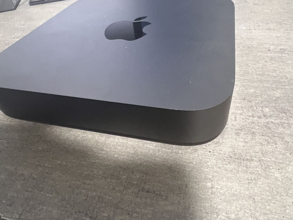 Mac Mini 2018. Core i7. 32гб. 256гб. A1993. Гарантія