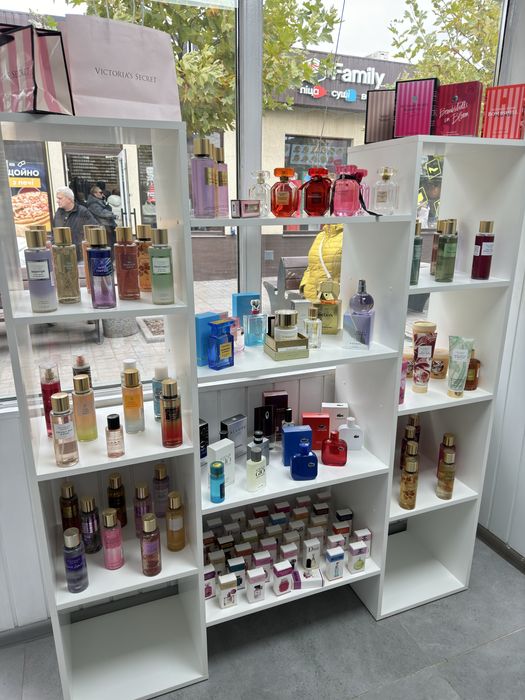 Продам напольную полку стеллаж