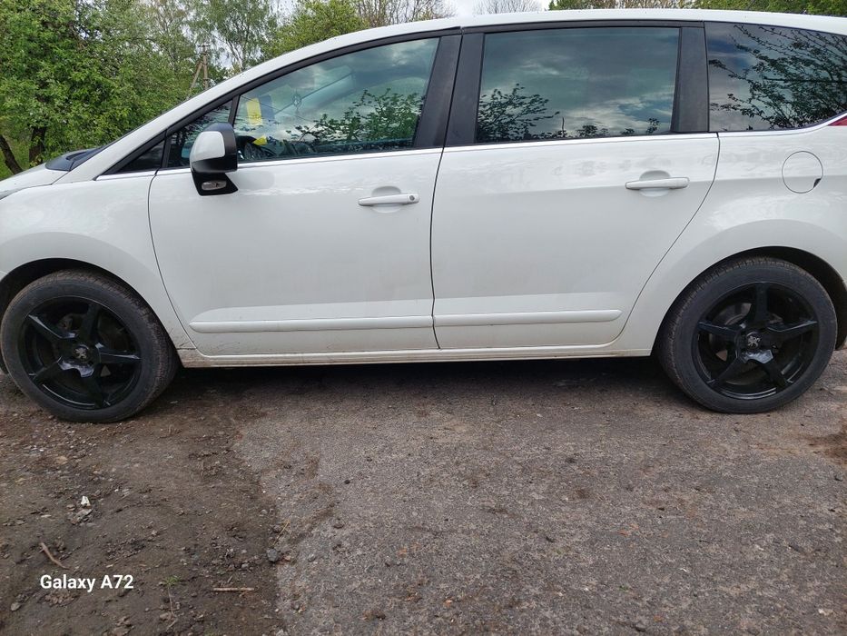 Титани пежо 5008 R18