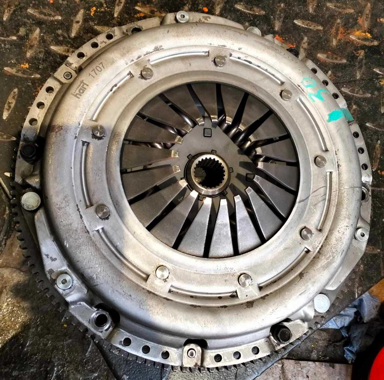 sprzęgło sztywne tarcza docisk golf IV Audi A3 Bora Seat Skoda 1.9 tdi