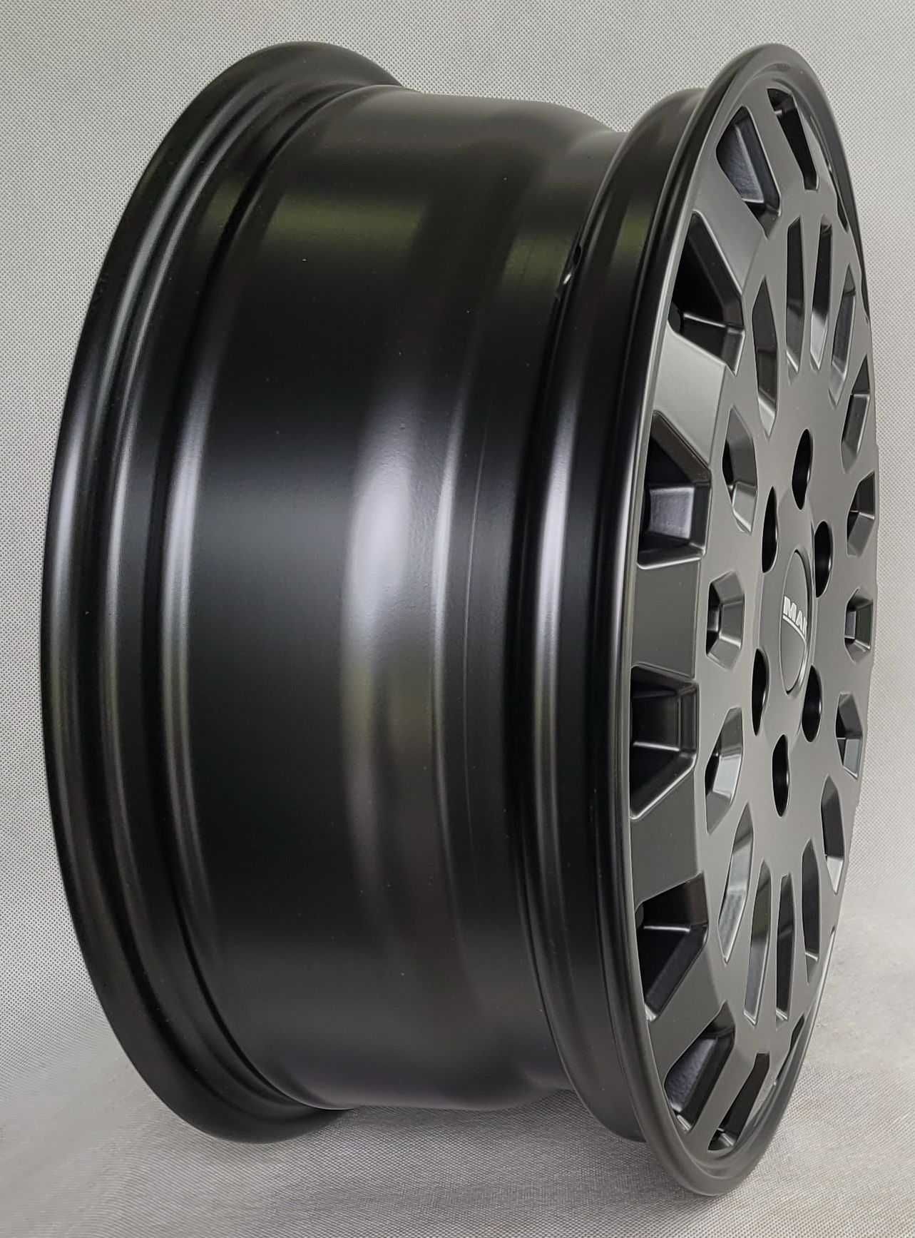 Felgi 17 6x120 Ford Tourneo Custom Ford Transit Custom V710 NRN MAK