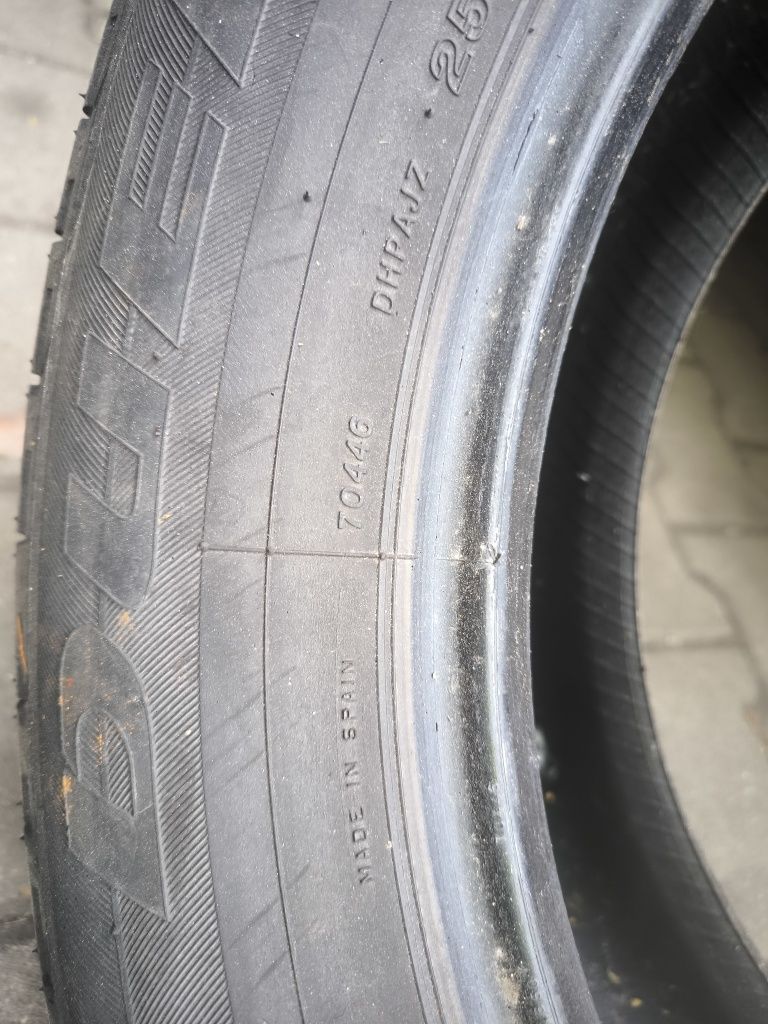 Opony Bridgestone 255/55/19, 4 sztuki