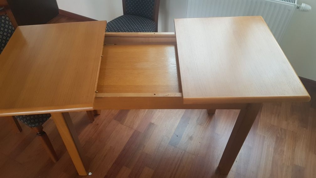 Stół drewniany prostokątny 110- 150/ 70 i krzesła tapicerowaneBlack Re