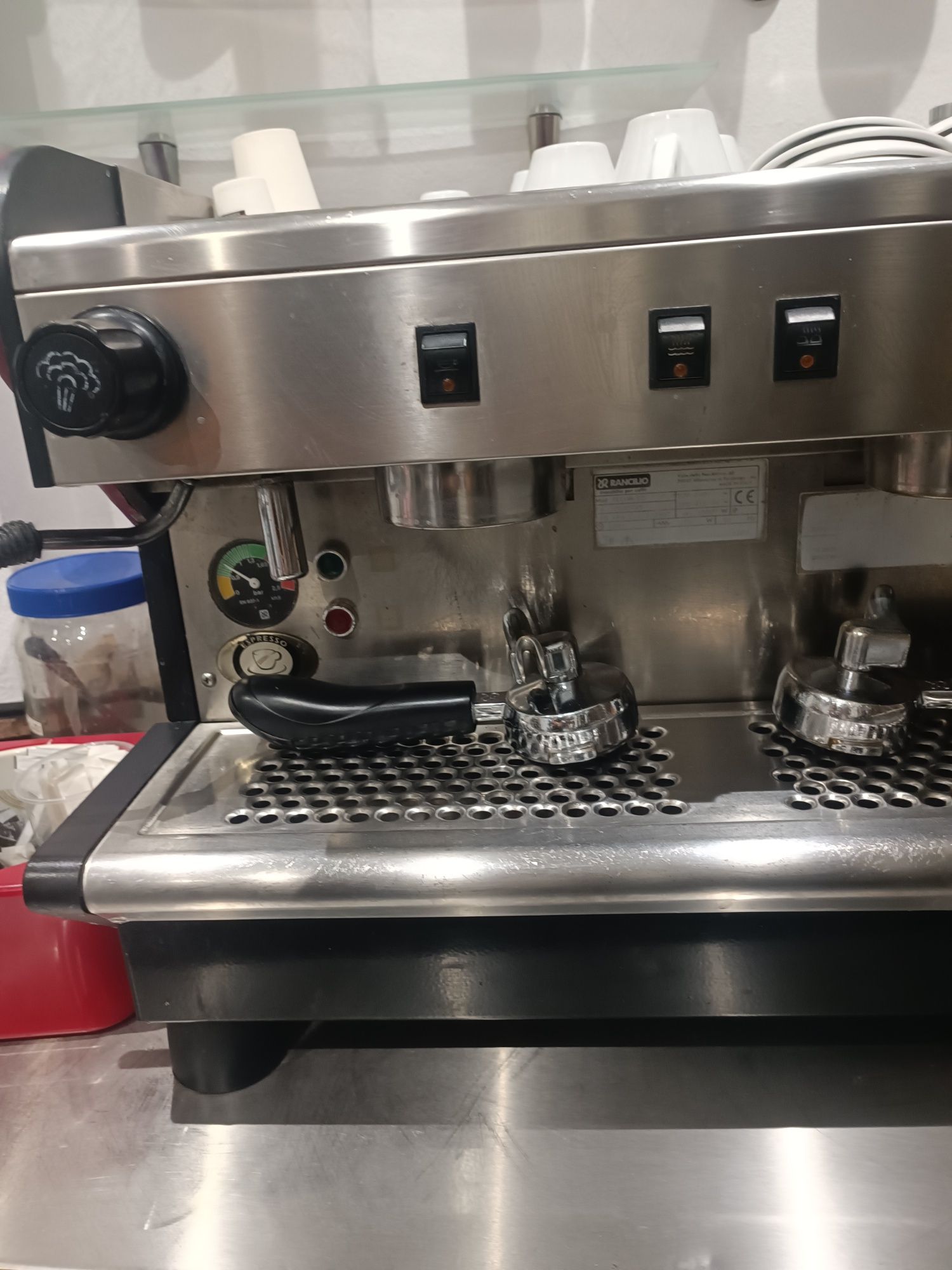 Máquina de café Rancilio com moinho