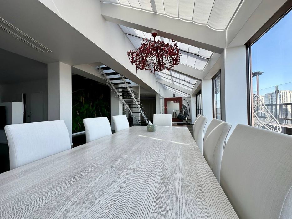 Продам 5 комнатный пентхаус Правый берег