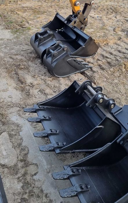 Zestaw łyżek do mini CASE CX19C-D Bobcat E19 z szybkozłączem cena brut