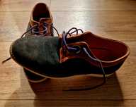 Sapatos em Pele e Camurça