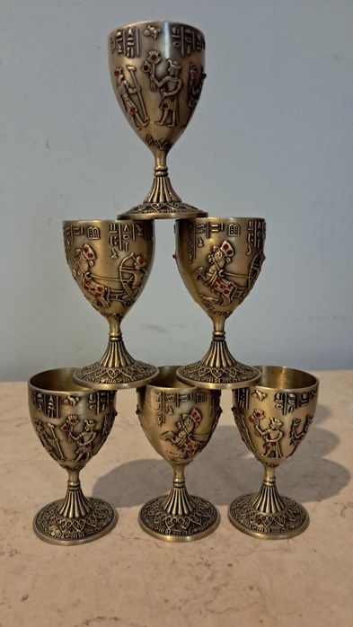 6 nowych kieliszków z Egiptu. Ze stali nierdzewnej.