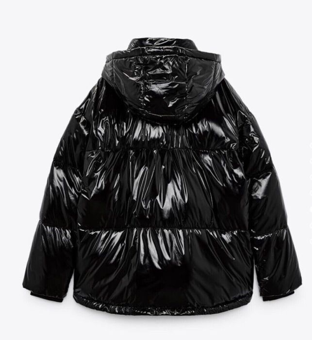 Стьобана лакована куртка Zara