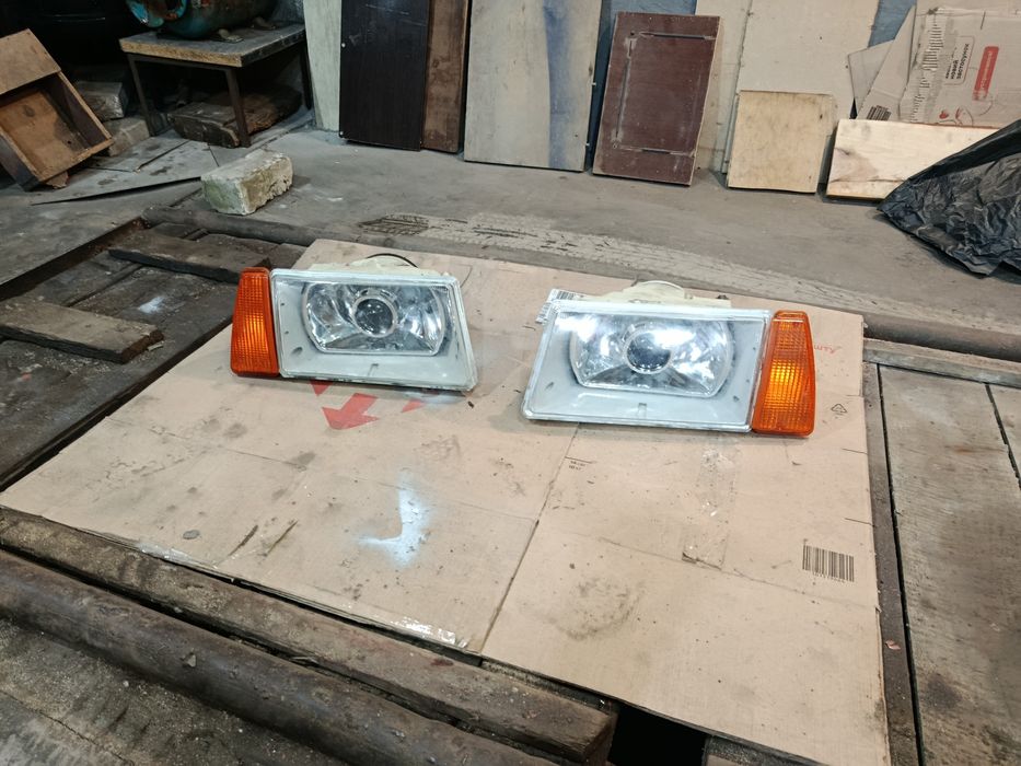 Продам фары с линзами ваз
