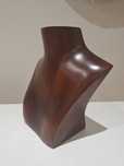 Busto em madeira