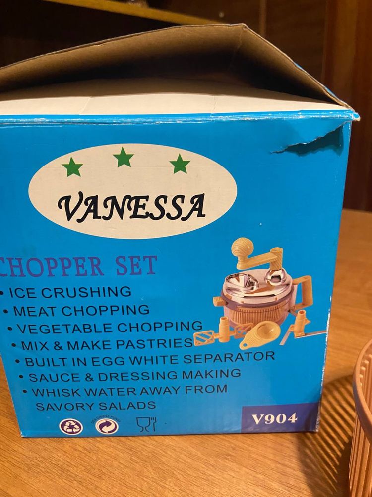 Ручной блендер Vanessa V904