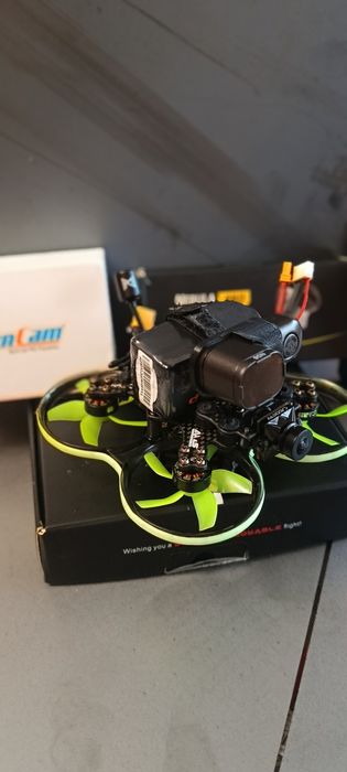 Dron FPV  AXISFLYING C20 speedybee F405AIO  VISTA Kit Runcam Thumb Pro