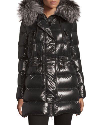 Пуховики с натур мехом чернобурки Moncler XS,S,M