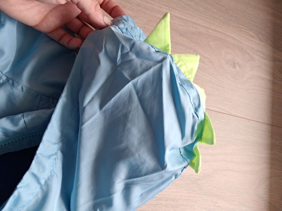 Kurtka chłopięca 74 pepco. Stan bardzo dobry. Dlugosc przód 32cm tył 3
