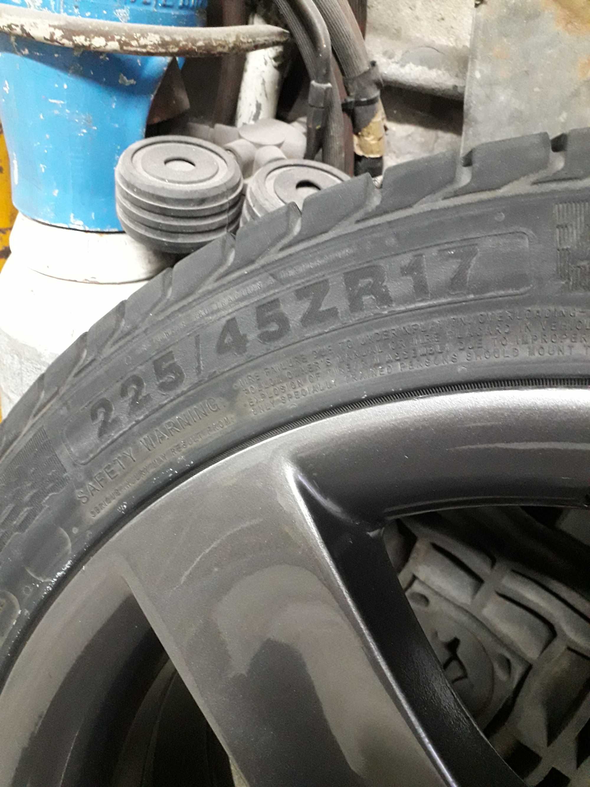Jantes e pneus 225/45/R17