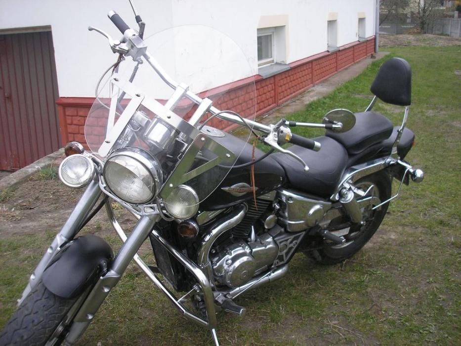 Szyba gmole Suzuki VZ 800 Maruder