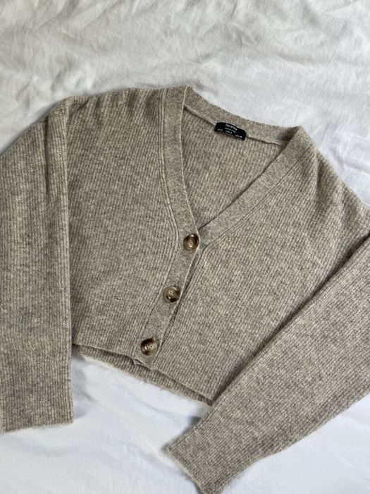 Sweter kardigan beżowy jesień zima bershka s