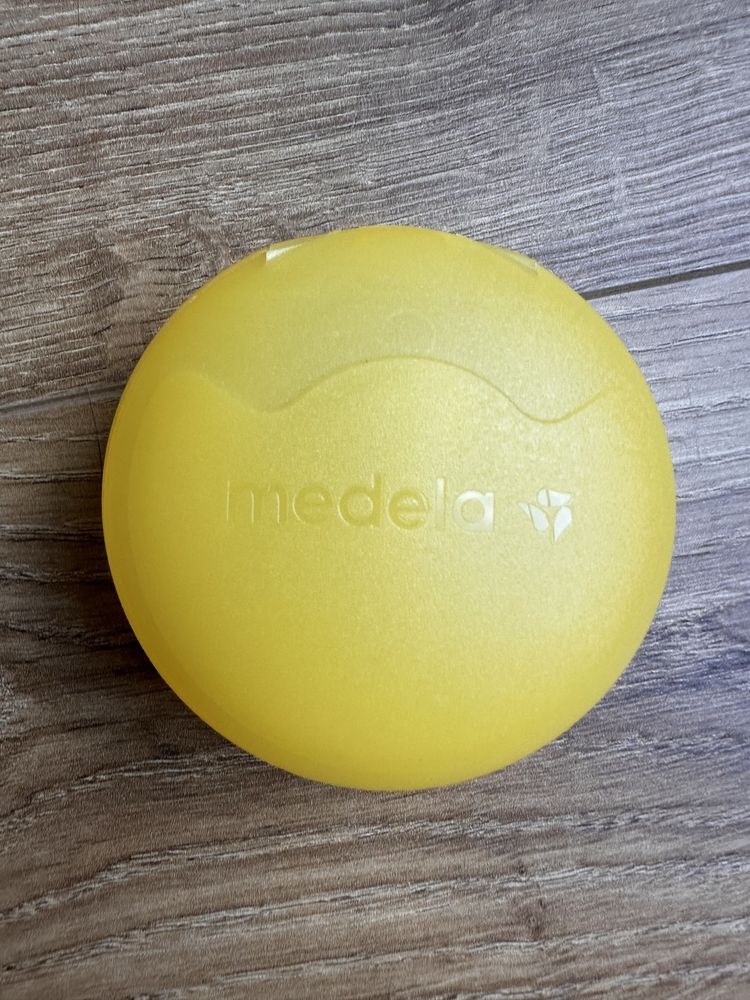 Nakładki kapturki do karmienia Medela - 2 rozmiary 16mm i 20mm