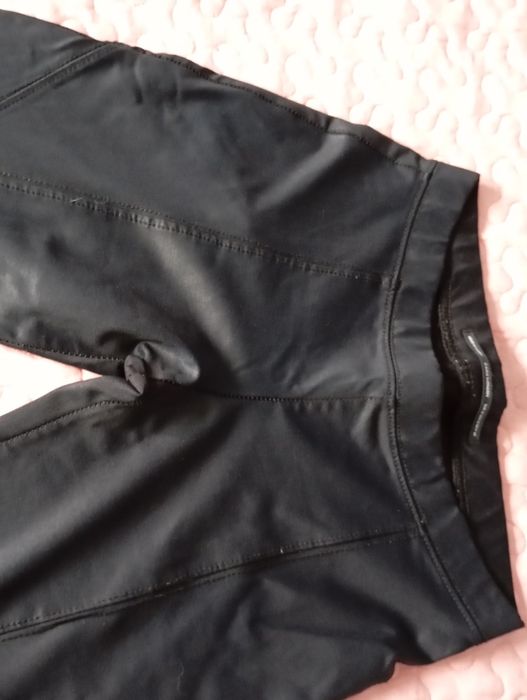 Leggings pretas Zara