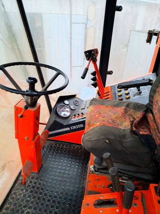 Kombajn zbożowy deutz fahr m2685