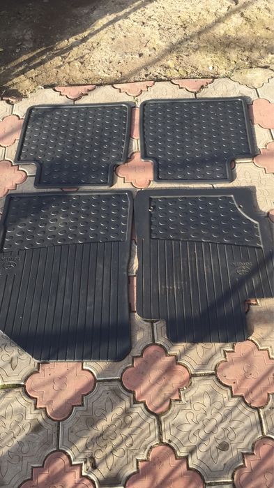 Продам коврики Toyota Land Cruiser Prado оригинал