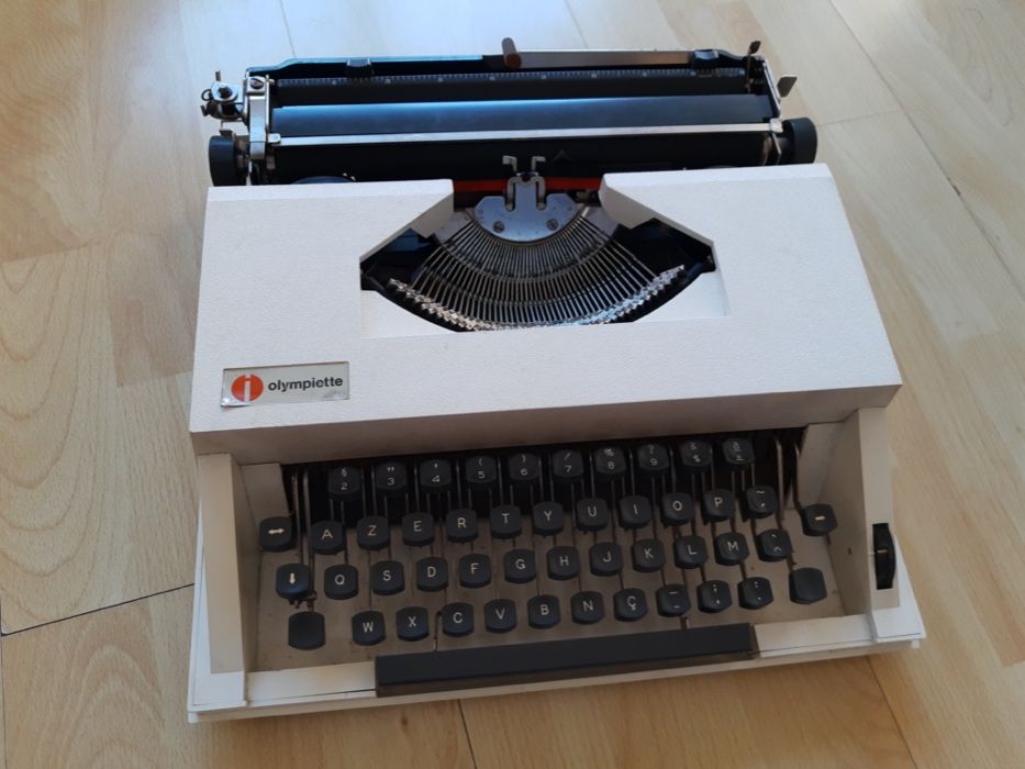 Máquina de Escrever Olympiette