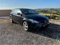 Kia ceed s coupe.