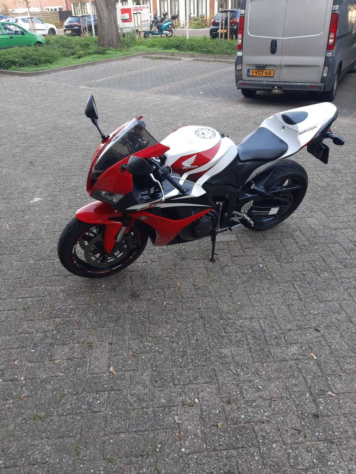 Honda CBR 600RR 2010rok