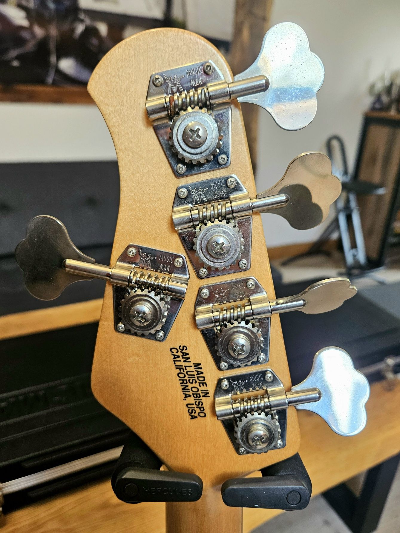 Gitara basowa Music Man Sting Ray 5