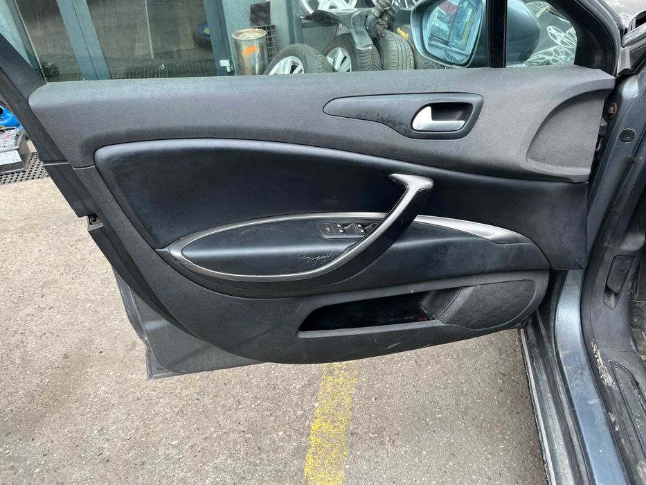 Boczek drzwi przód lewy prawy skóra Citroen c5 III x7