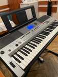 Yamaha PSR-E443 Keyboard