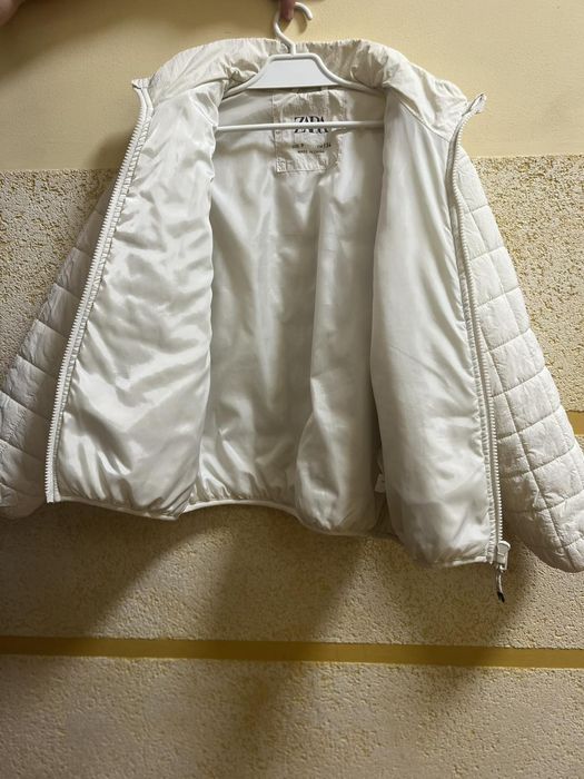 Куртка ZARA 134p