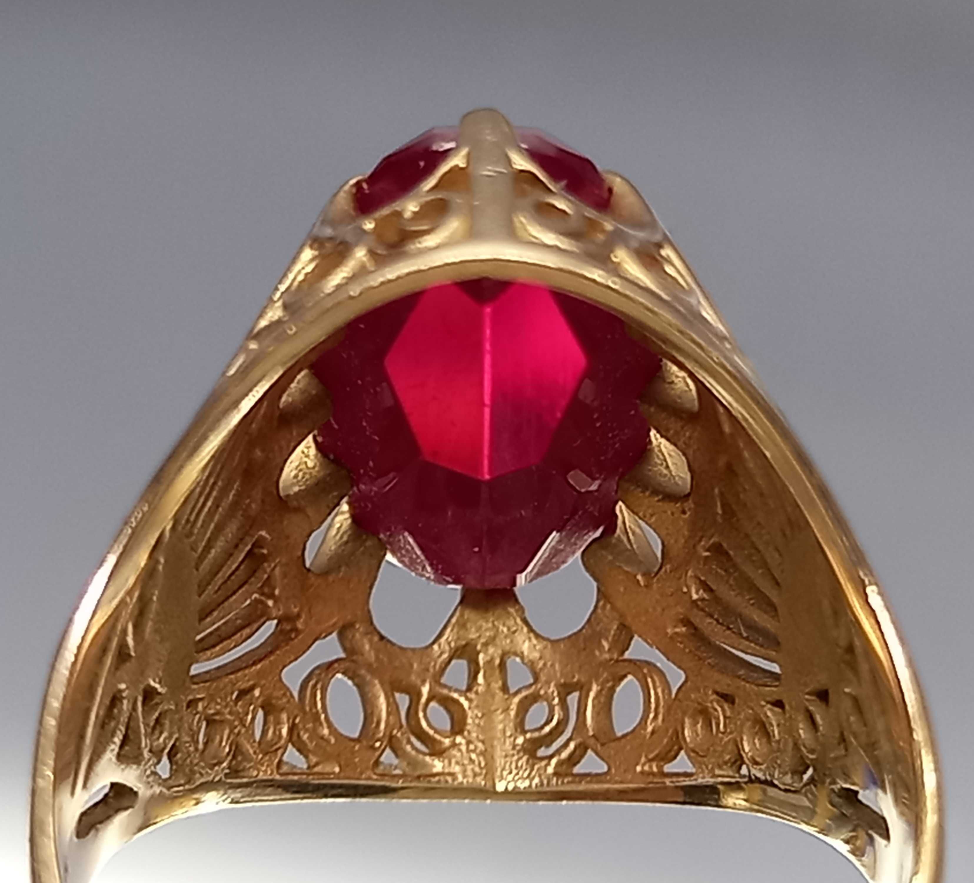 Rosyjski pierścionek z czerwonym oczkiem, złoto 583, lata 60,70-te