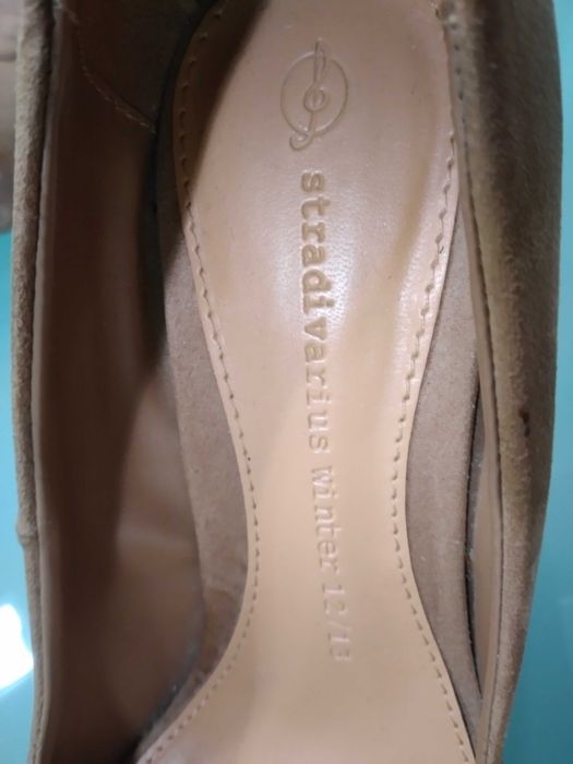 Sapatos Stradivarius camel 37