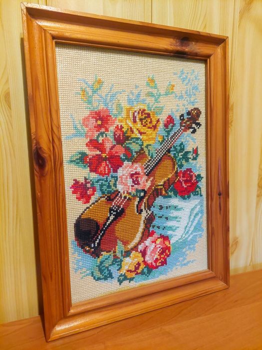 Obraz ręcznie haftowany gitara kwiaty handmade