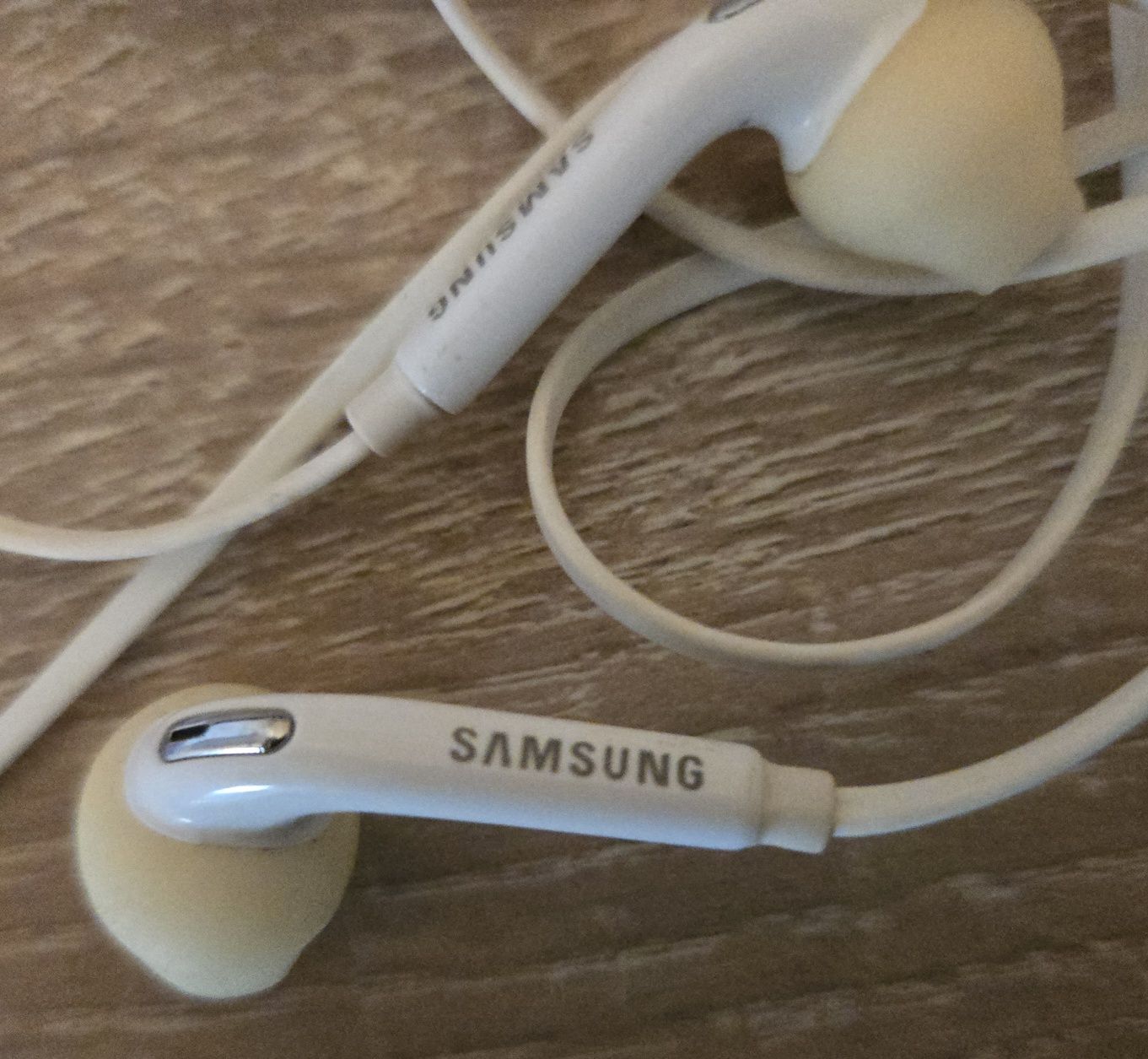 Słuchawki Samsung, przewodowe, douszne, z mikrofonem, MiniJack, stan b